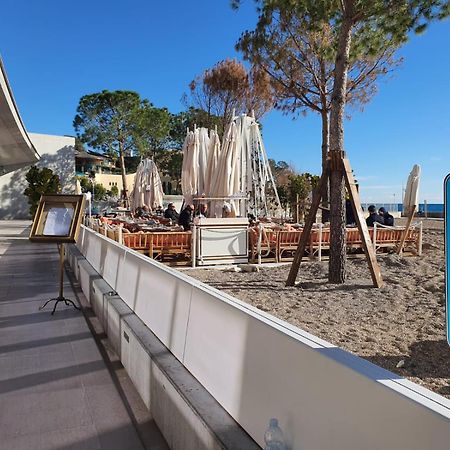 Riviera Sun Standing Studio Villeneuve-Loubet Bagian luar foto