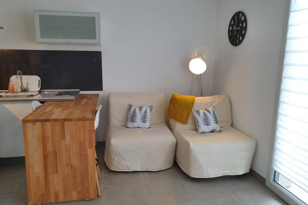 Riviera Sun Standing Studio Villeneuve-Loubet Bagian luar foto